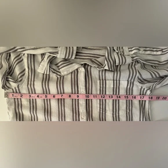 Lucky Brand Women’s Size S Beige and Brown Striped Blouse - Picture 3 of 7